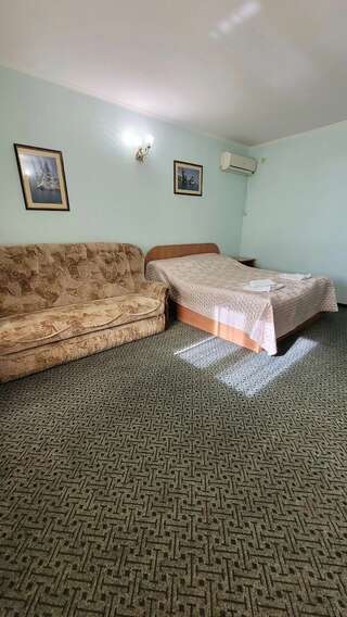 Гостиница Тимора Севастополь Семейный полулюкс-2